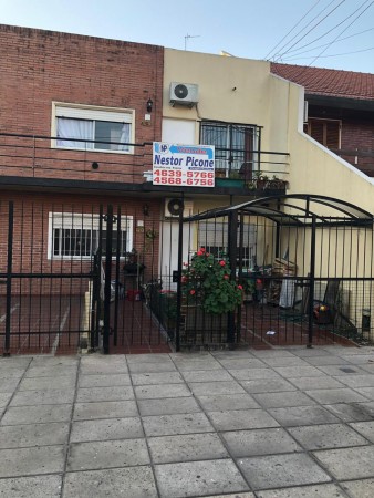 2 Ambientes PH 1º x Escal, Frente c/Balcon SIN EXPENSAS... ESCUCHO OFERTAS