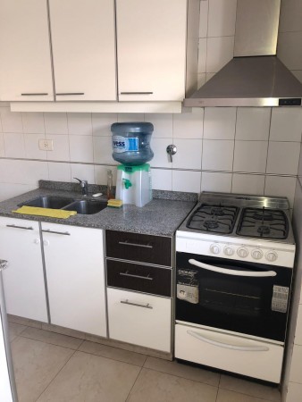 3 Amb Tipo Casa al Frente en Duplex c/Patio, Lavad, Parrilla. (7 Años Antig.) IMPECABLE