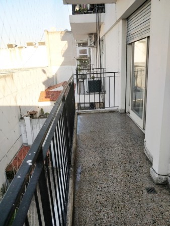 3 Amb. Hermoso y Amplio Dto. c/Balcon Corrido... Vendo Urg...Excel. Ubicacion. Escucho Oferta!