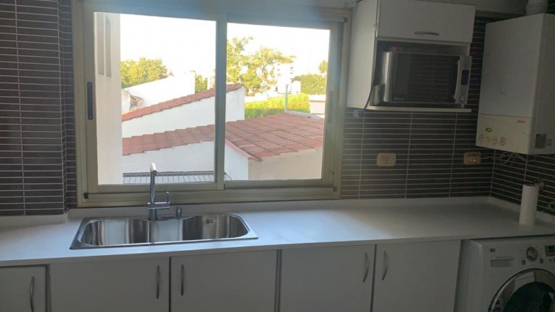 3 Amb Fte c/Balcon, 2 Cocheras, 2 Baños, Edif.Categoria c/Amenities. DIVINO