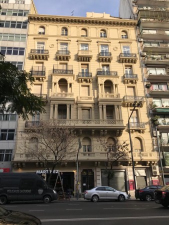 6 Amb + Depend.Serv. Apto Profesional. Edif. MONUMENTO HISTORICO... Hermosos Detalles de Estilo