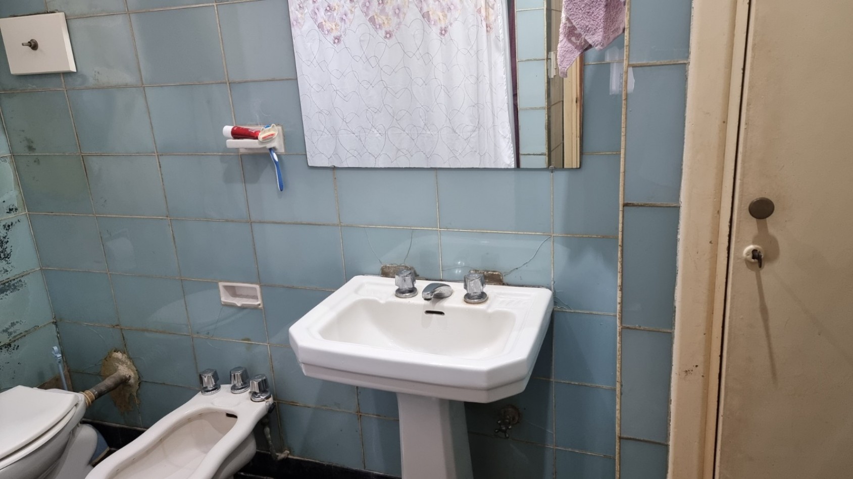 Departamento de 4 amb. en venta c/ cochera