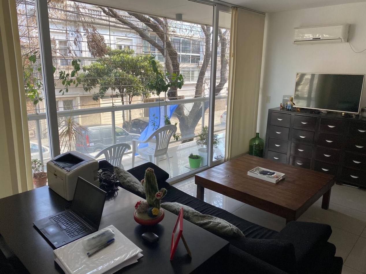 Hermoso departamento 2 ambientes a la calle, con detalles de calidad, gran balcon y luz