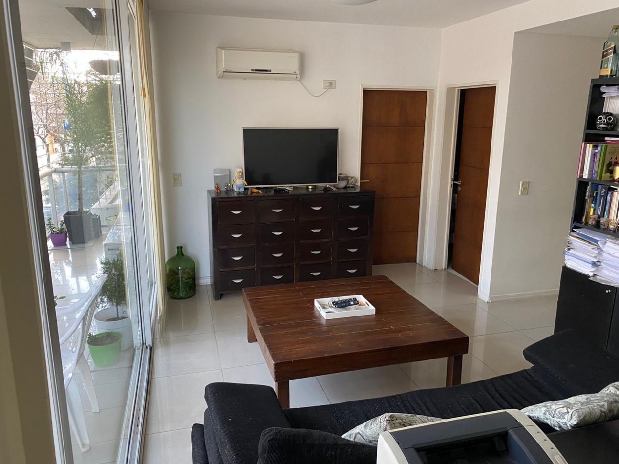 Hermoso departamento 2 ambientes a la calle, con detalles de calidad, gran balcon y luz