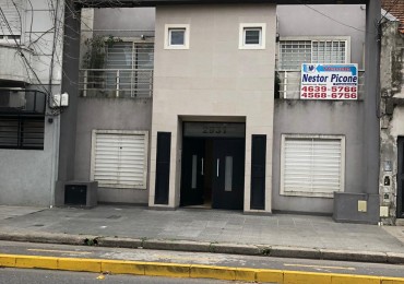 3 Amb Tipo Casa al Frente en Duplex c/Patio, Lavad, Parrilla. (7 Años Antig.) IMPECABLE